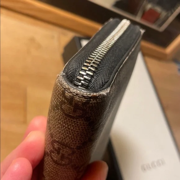 Gucci Tiger GG Supreme Monogram Zippy Wallet with Box & Dust Bag FULL INCLUSION - Picture 6 of 16